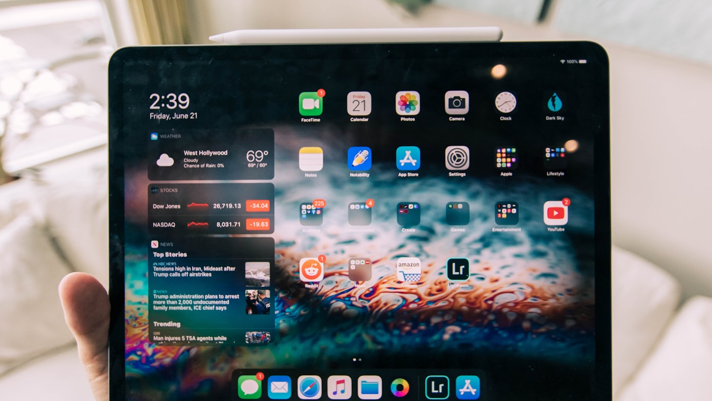 iPad Pro на рабочем столе